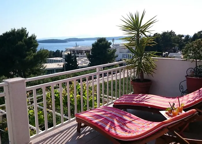 Apartments Mare
