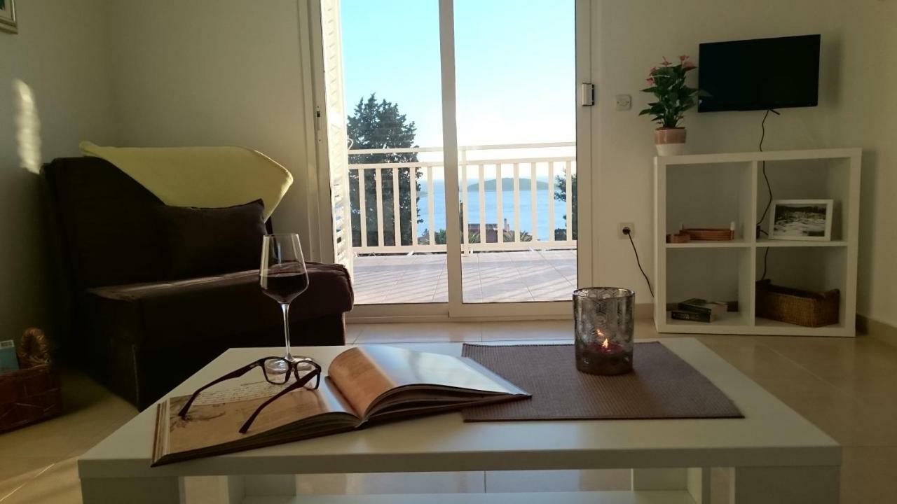 Mare Apartment Hvar Town
