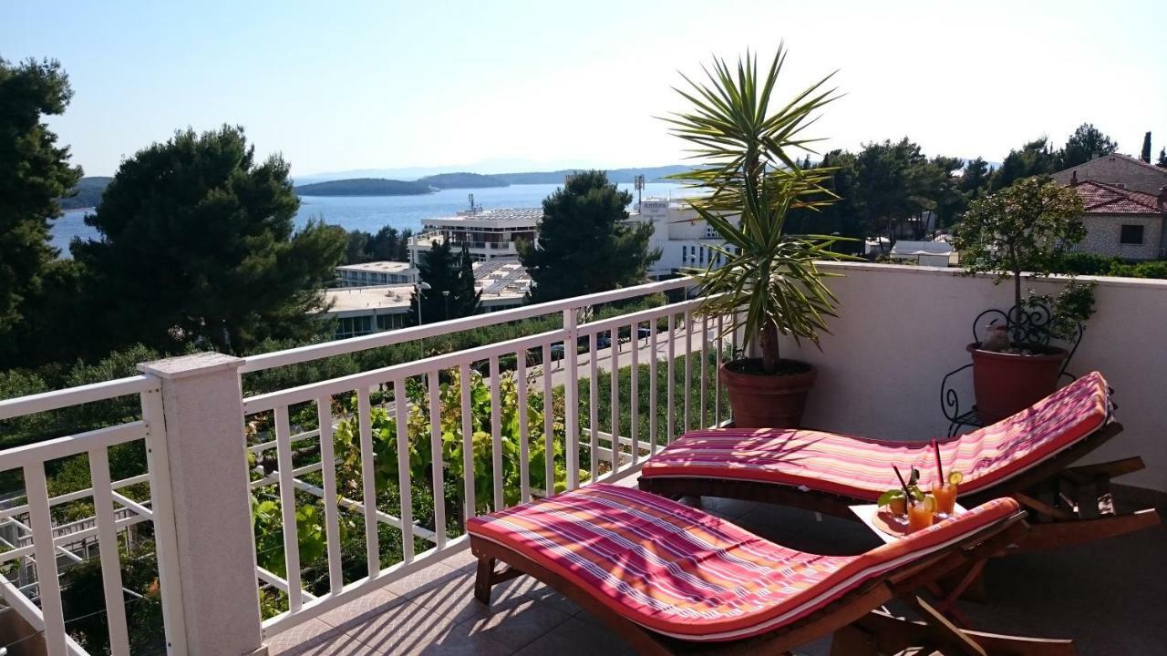 Mare Apartment Hvar Town
